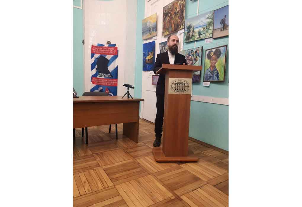 EmbajadaCuba's tweet image. El primer ejemplar de la revista Cuba, publicada por la Fundación Fidel Castro para el desarrollo de las relaciones ruso cubanas, se presentó hoy en la sede del Instituto de Latinoamérica en Moscú, constató Prensa Latina.
#cuba #nueva #presentan #revista #Rusia