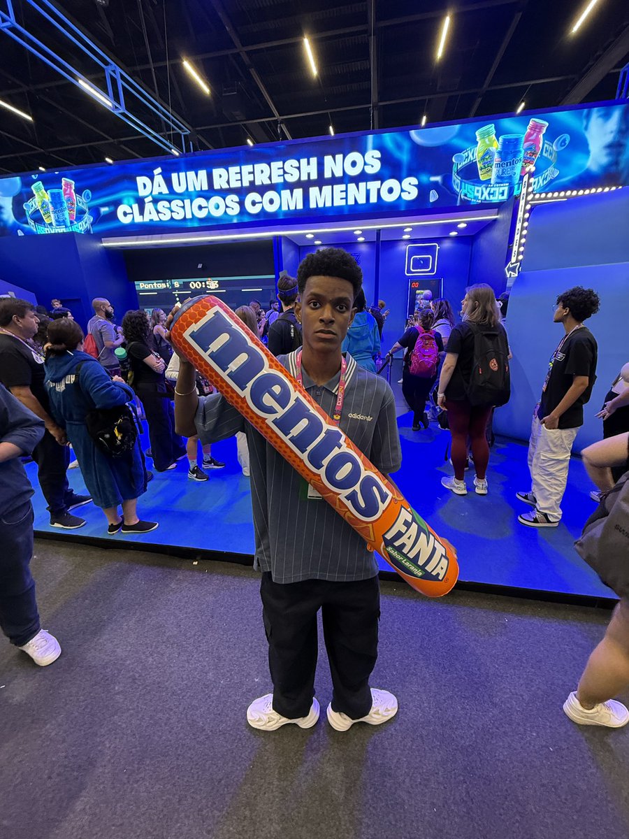 cheguei aqui no stand da mentos na ccxp, ta chave demais <a href="/mentosbrasil/">Mentos Brasil 🐉</a>