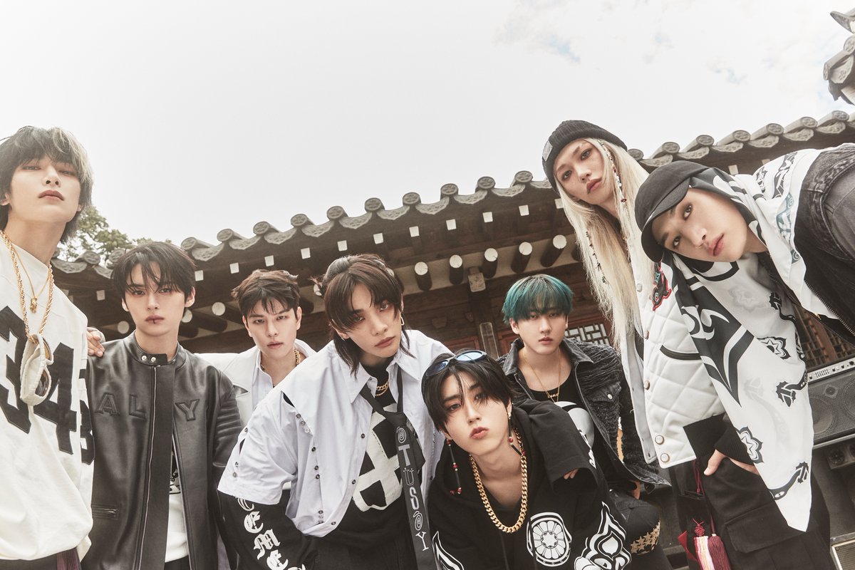 .<a href="/Stray_Kids/">Stray Kids</a> could become the first act in history to debut their first six charting albums on the Billboard 200 at #1 with new album 'HOP'.

They would break a tie with DMX.