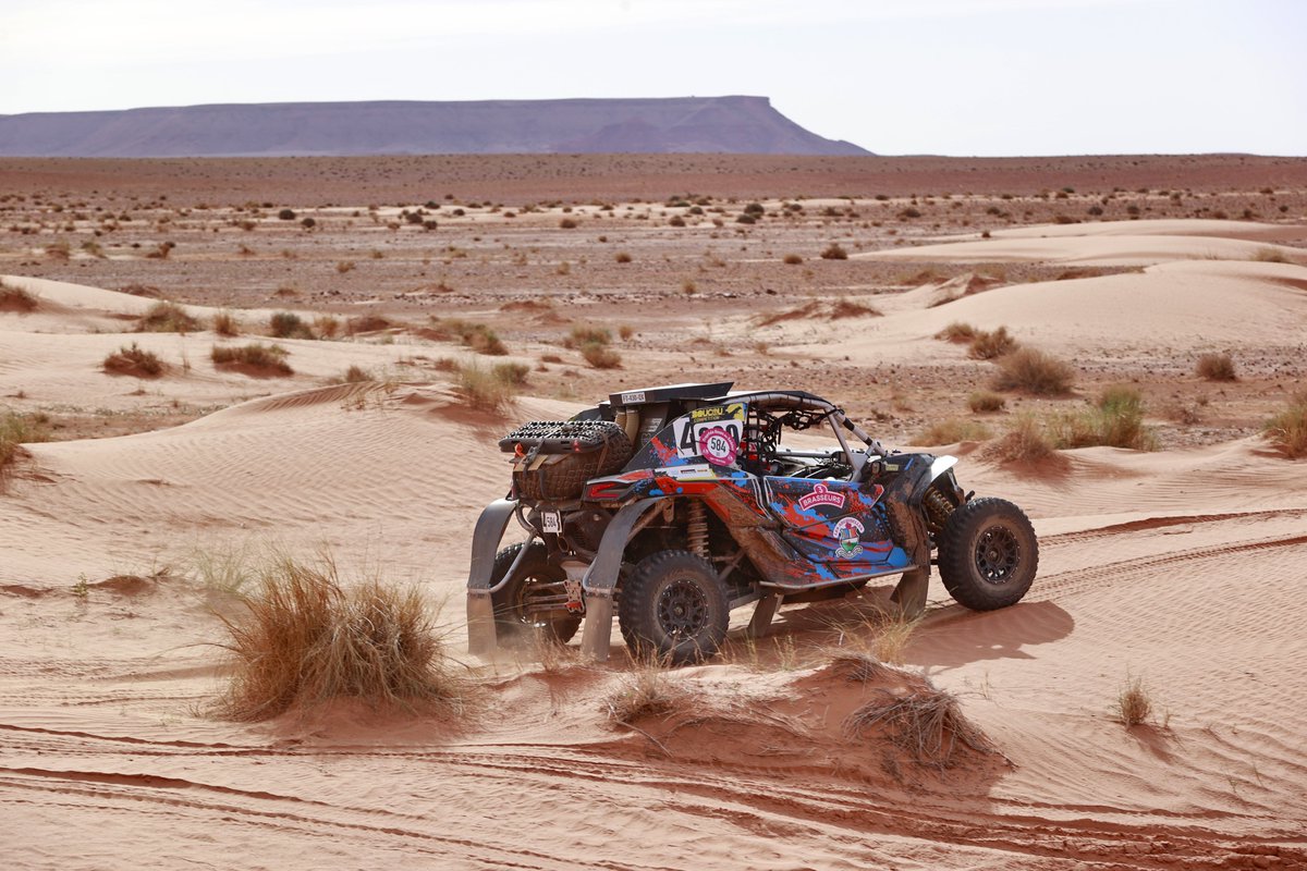 RallyeRDS's tweet photo. Un rallye, quatre catégories : 𝗠𝗼𝘁𝗼, 𝟰𝘅𝟰, 𝗦𝗦𝗩 𝗲𝘁 𝗤𝘂𝗮𝗱
Quelle était ou sera la vôtre sur le Roses des Sables ?

ℹ️👉 https://t.co/H2Gm0D6T7S
–
#RallyeRDS #RallyeRDS2025 #rallye #womenoffroad #desert #Maroc https://t.co/TstY3M1J79
