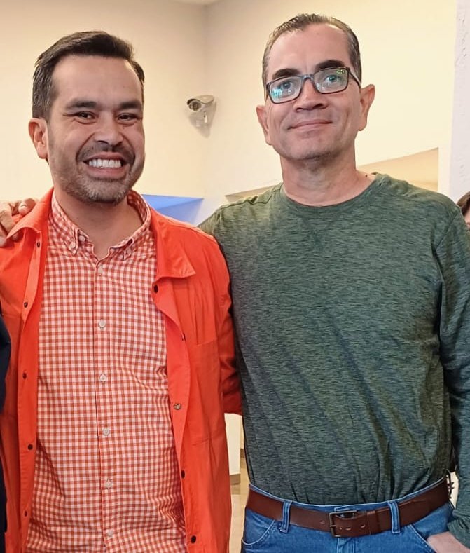 Felicidades, Maynez Presidente por la nueva etapa que inicias dirigiendo a nuestro Movimiento Ciudadano. 

Más aún, Felicidades a México por que pronto retomará el camino de paz y prosperidad que merecemos. El resto del mundo libre y bueno nos espera!
<a href="/AlvarezMaynez/">Jorge Álvarez Máynez</a>