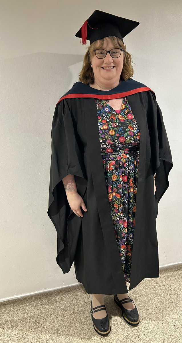 craftynursewithcats (@studentnurse792) on Twitter photo Graduated today from <a href="/SalfordUni/">University of Salford</a> <a href="/UoS_HealthSoc/">UoS Health & Society</a> with my amazing husband <a href="/ManUtdvault/">Man Utd Vault</a> by my side ❤️ <a href="/SalfordAlumni/">Salford Alumni</a> Graduated today from <a href="/SalfordUni/">University of Salford</a> <a href="/UoS_HealthSoc/">UoS Health & Society</a> with my amazing husband <a href="/ManUtdvault/">Man Utd Vault</a> by my side ❤️ <a href="/SalfordAlumni/">Salford Alumni</a>
