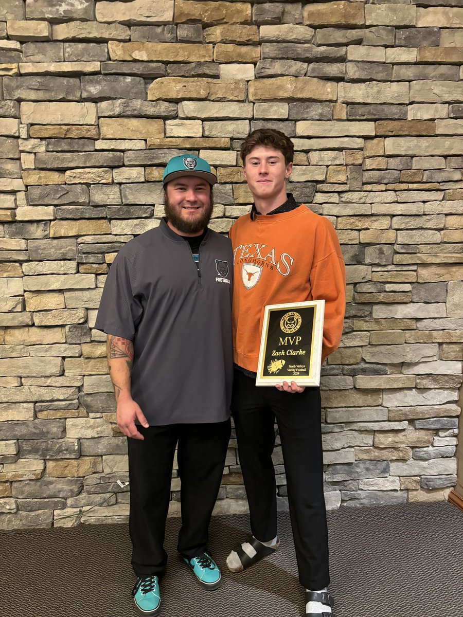 zach clarke (@zachc000) on Twitter photo Grateful to be awarded north valleys MVP! I can’t repay what this coaching staff has taught and done for me, Forever grateful.
<a href="/coachbrose74/">COACH ROSE</a> <a href="/coachroberts/">Hank Roberts</a> <a href="/CoachGardner347/">Trevor Gardner</a> <a href="/CoachBloxton/">Levi Bloxton</a> Grateful to be awarded north valleys MVP! I can’t repay what this coaching staff has taught and done for me, Forever grateful.
<a href="/coachbrose74/">COACH ROSE</a> <a href="/coachroberts/">Hank Roberts</a> <a href="/CoachGardner347/">Trevor Gardner</a> <a href="/CoachBloxton/">Levi Bloxton</a>