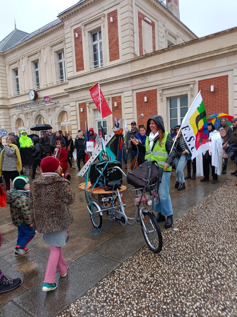 SnesNantes's tweet image. Aujourd'hui #5décembre près de 150 personnes ont défilé à #Clisson