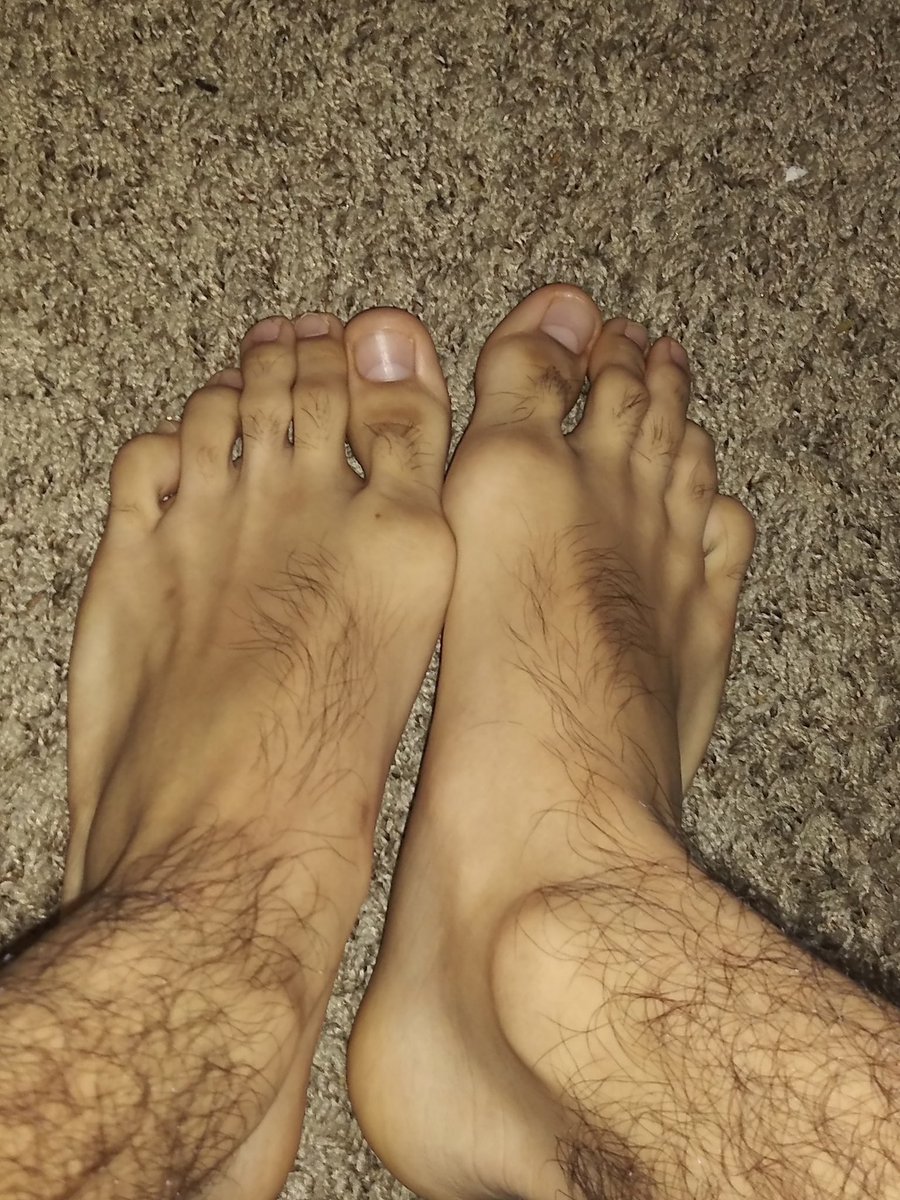 _toesss_'s tweet photo. Wanna sniff bro? https://t.co/ypjOJhb9iP