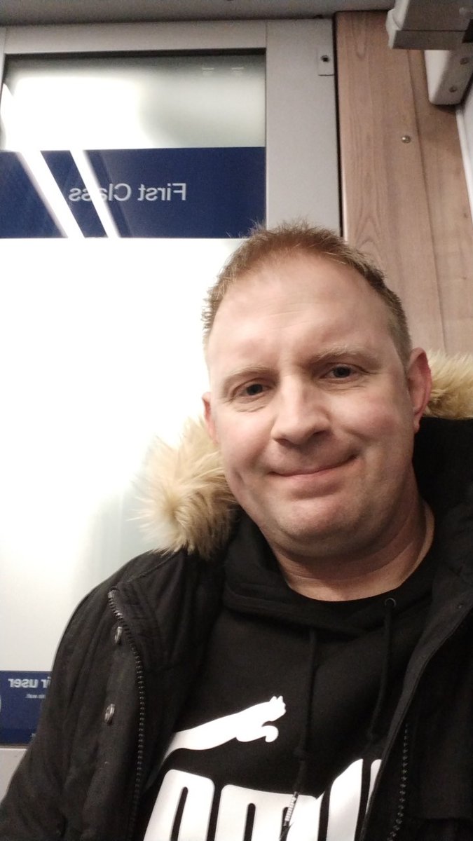 DavidYatesPhD's tweet photo. This is as close to first class as I get.
#howtheotherhalflive https://t.co/jI8iI5G8vk