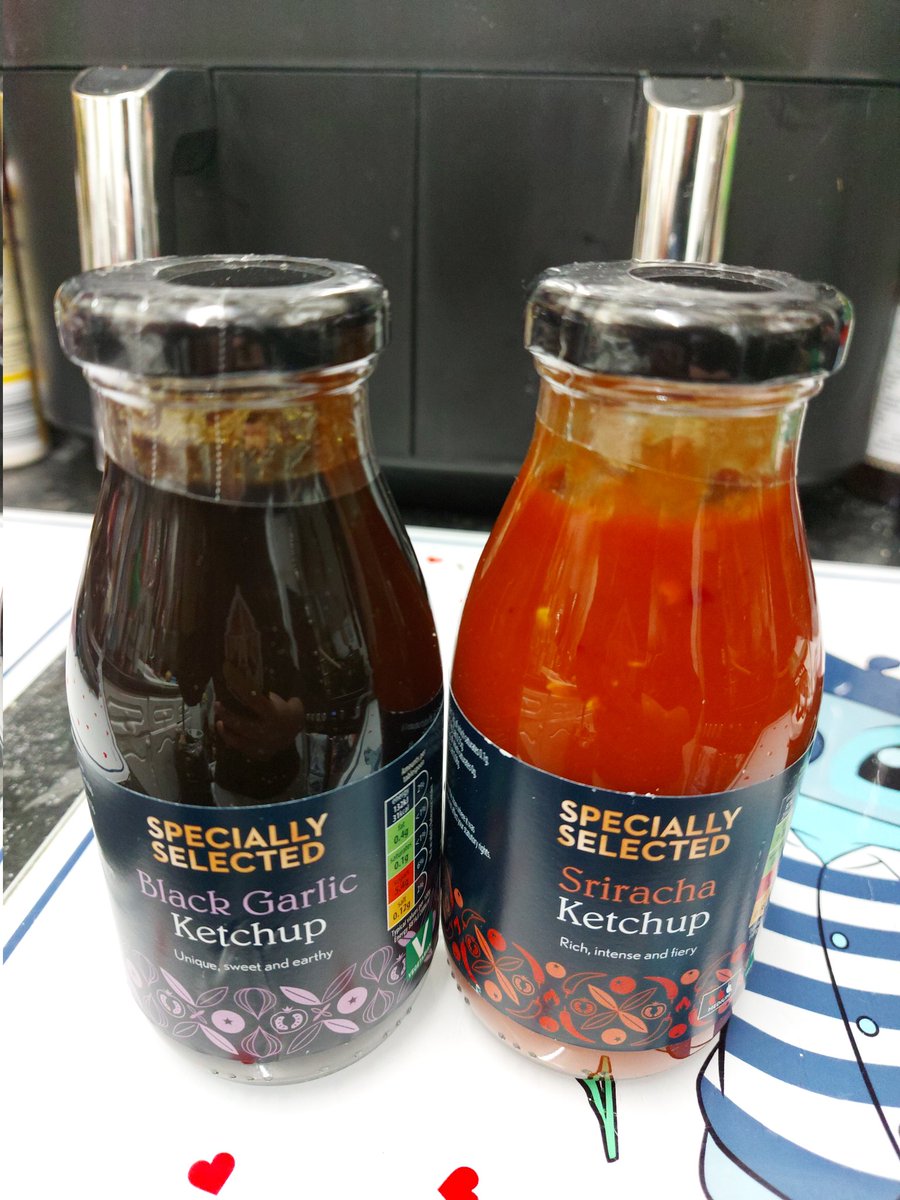 FearOfTheDuck74's tweet photo. Found these beauties in @AldiUK Β£2.99 each. I can confirm both are yummilicious πβ€οΈπ€€πΆβ€οΈβπ₯π€π§
And suitable for vegans ππ½π«Άπ½
You're welcome π ππΌ
#vegan #veganfood #suitableforvegans #food https://t.co/6IE4Jlafb2