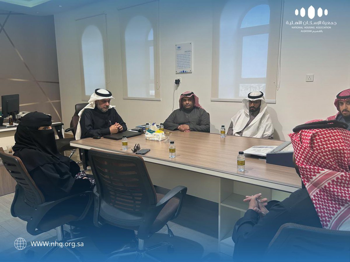 NHQsaudi's tweet photo. سُعدنا في جمعية الإسكان الأهلية بالقصيم 

بالتشرف بإستضافة جمعية نوارة للترميم اتمام بمنطقة الرياض @EtmamOrg وجمعية الدعم السكني بمحافظة عقلة الصقور 

في زيارة تهدف إلى تبادل الخبرات واستعراض أوجه التعاون والتكامل لخدمة أهالينا الاشد حاجه للمسكن.
.
.
#حلم_نبنيه #حياة_كريمة https://t.co/NCNW9Rqpa3