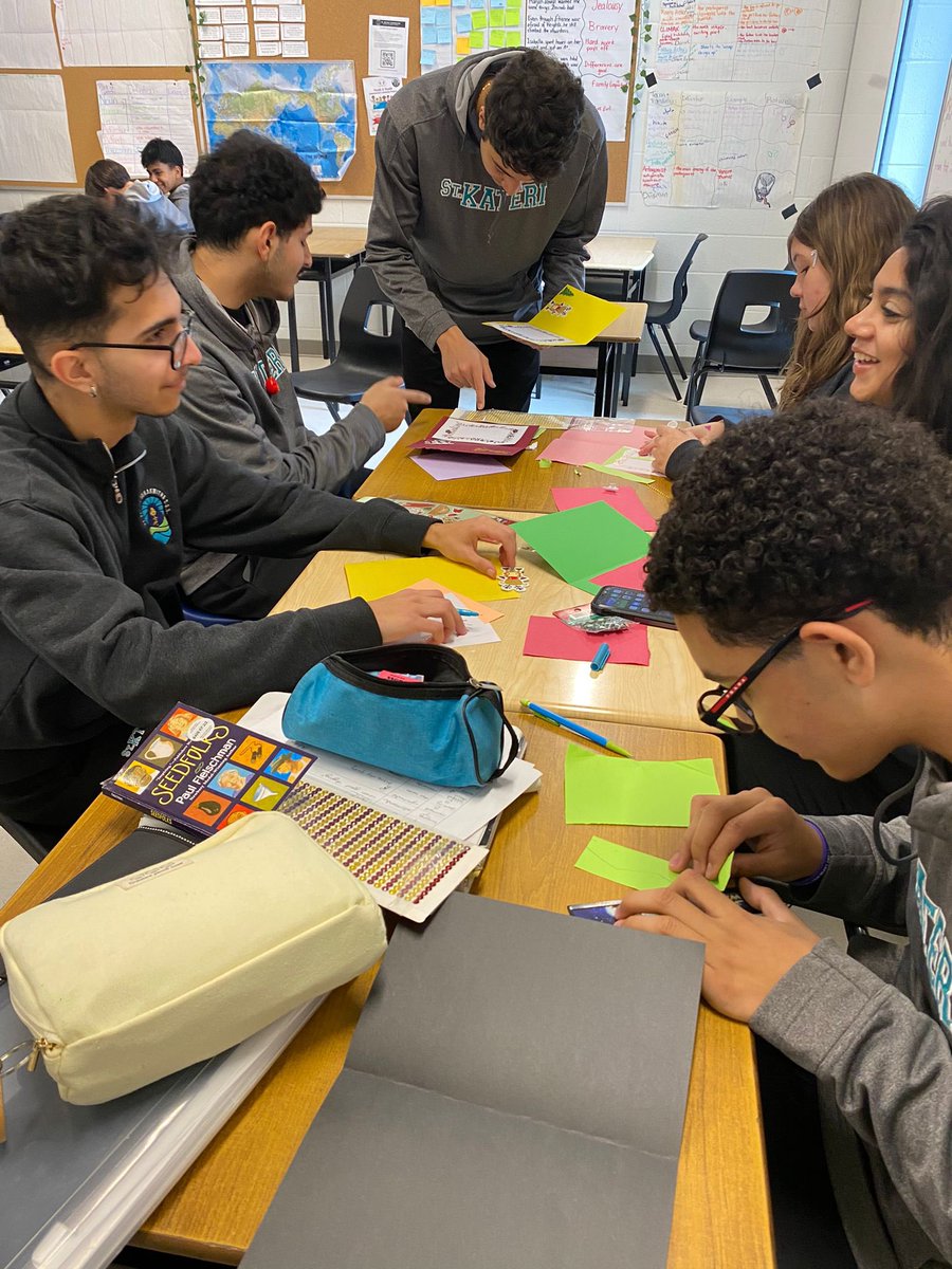 HCDSB WelcomeCentres (@hcdsbwelcome) on Twitter photo ML students from <a href="/StFXSOS/">St Francis Xavier CSS</a> and <a href="/StKateriHCDSB/">St Kateri Tekakwitha CSS</a> designed beautiful Christmas cards to spread joy and kindness for the St. Vincent de Paul Society. Their creativity and care are shining bright this holiday season! ๐ #hcdsbml ML students from <a href="/StFXSOS/">St Francis Xavier CSS</a> and <a href="/StKateriHCDSB/">St Kateri Tekakwitha CSS</a> designed beautiful Christmas cards to spread joy and kindness for the St. Vincent de Paul Society. Their creativity and care are shining bright this holiday season! ๐ #hcdsbml
