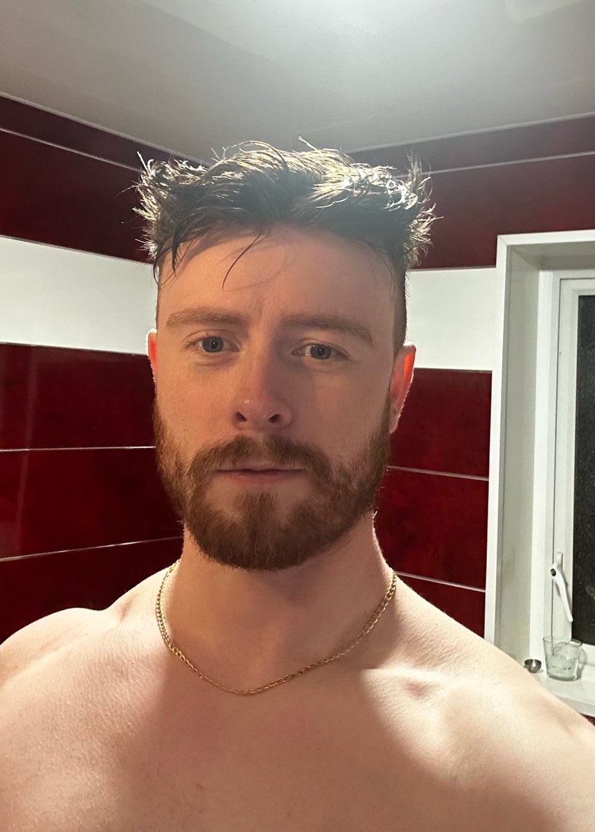 NicholasMullan_'s tweet photo. Hair is giving wolverine haha 
Couldn’t do this if I tried! https://t.co/aoMkFpUFm8