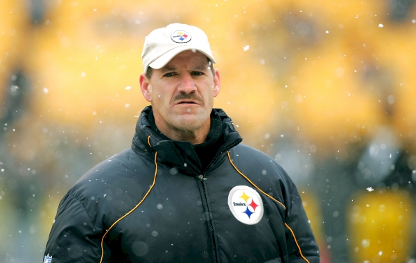 DarrinDonnelly's tweet photo. “3 things I’ve always said:
1. Never quit anything you start.
2. Work harder than the other person.
3. Never be intimidated by anyone or anything.” – Bill Cowher https://t.co/evIWQEweEC https://t.co/rcW04b15DA