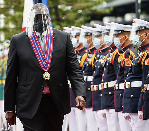 libsoftiktok's tweet image. Dear Republican Senators, if you voted to confirm Lloyd Austin and won’t vote to confirm Pete Hegseth, you will be primaried and shamed into oblivion.

Signed, 
Americans who are fed up with your backstabbing