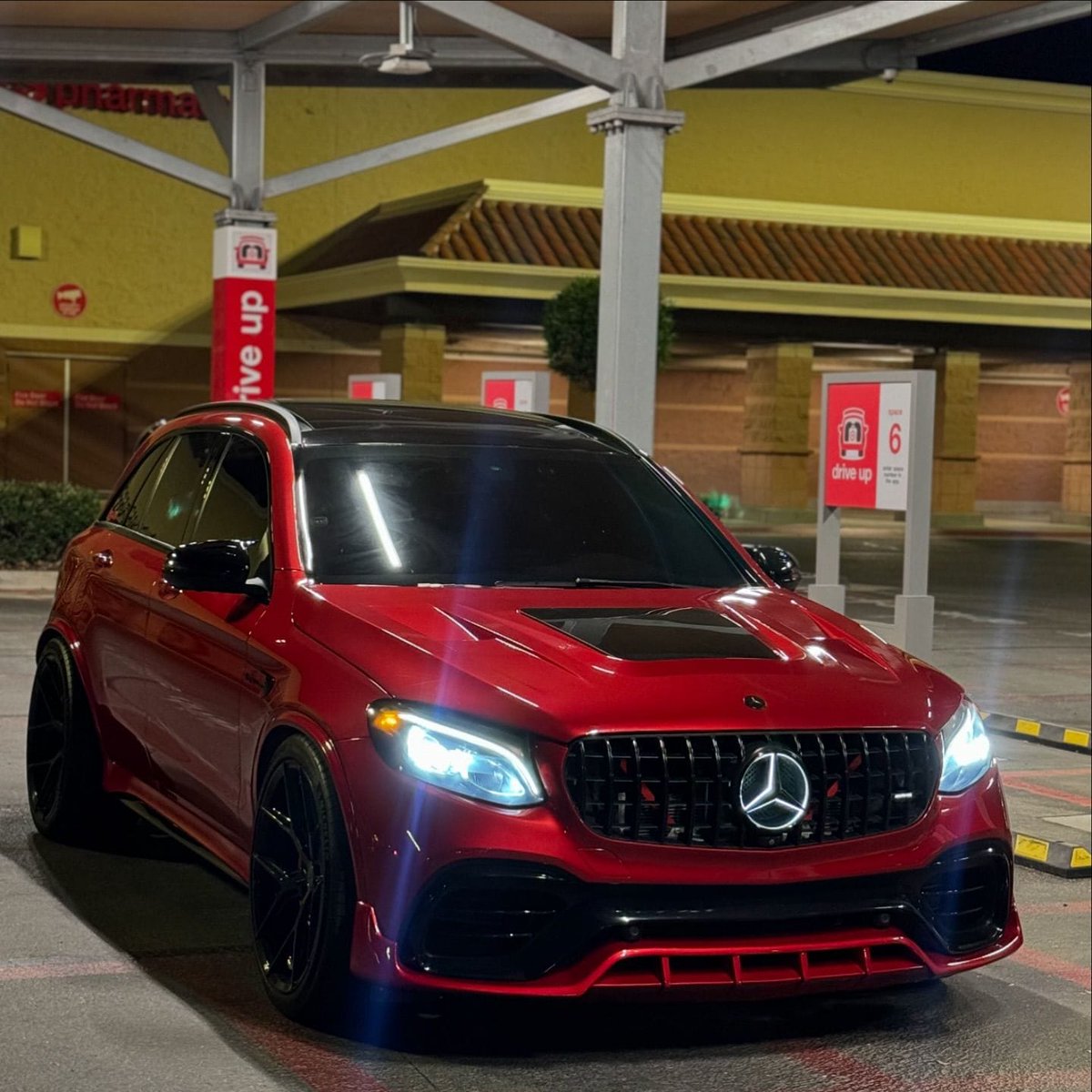 CarManToday's tweet photo. Mercedes-AMG  GLC 63s
📸IG: helll63s
#AMG #AMGLGC63 #AMGGLC63s #GLC63 #GLC63s_ #AMGPower #LosAngeles #SoCalBenz #AMG63 #MBUSA #AMGGANG #biTurboV8 #M177 #MercedesAMG #MercedesBenz #DrivingPerformance #Affalterbach #OneManOneEngine #AMGLovers #AMGSoCal #GLC63AMG #AMGLife #AMGSoCalLounge #MercedesAMGGram #LABenzUnited #CarLifestyle #OEMPlus
