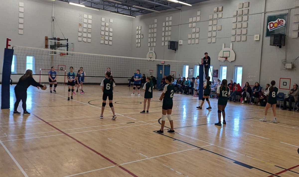 Thanks you to <a href="/MDEschool/">Macdonald Drive Elem</a> &amp; @elizabethparkel for coming to <a href="/Hazelwood_Elem/">Hazelwood Elementary</a> last week for a friendly #tripleball tournament! 🏐 Thanks <a href="/schoolsportsnl/">School Sports NL</a> for donating milk, prizes, pins and healthy snacks for the tournament! ♥️ we had so much fun together!