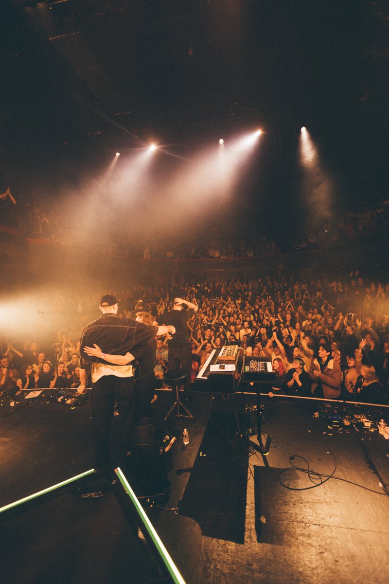 La Cigale. On redescend toujours pas... ☁️✨