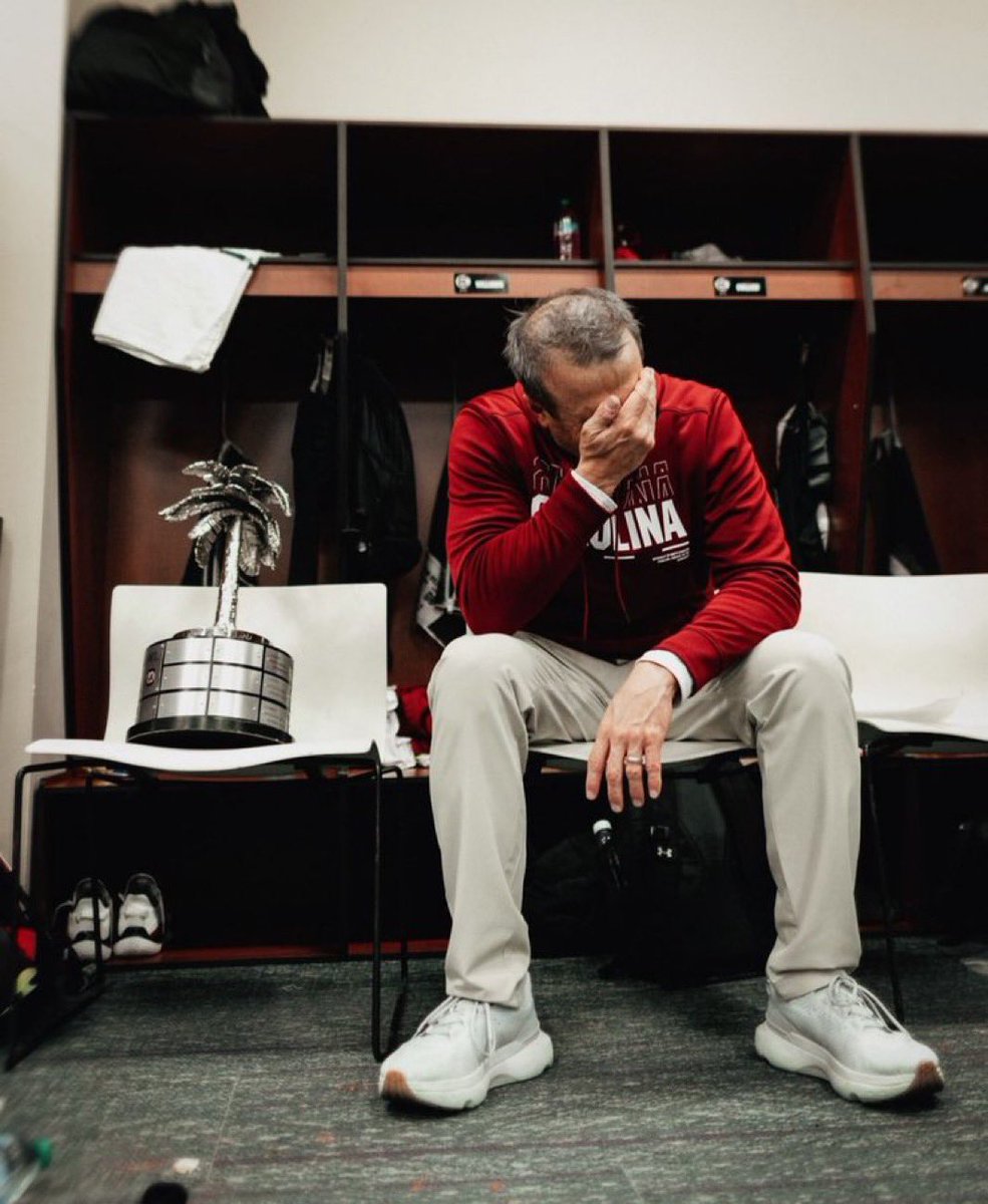 Shane Beamer went from preseason “Hot Seat” to SEC Coach of the year 🫵🏾🐔