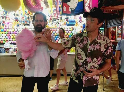 ThekillersVzla's tweet image. Si tu mejor amigo no te roba de lo que estás comiendo, no es tu mejor amigo 

📷: @RobLoud 

#Bronnie 
@BrandonFlowers
#RonnieVannucciJr