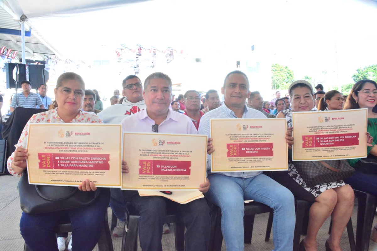 SETabasco's tweet photo. #BoletínSETAB📰
Escuelas de preescolar, primaria y secundaria reciben mobiliario escolar

🔗https://t.co/kMJmW8RJ7K

#EducaciónDeCalidadYCalidez✏️📖 https://t.co/myuCDk4Wpx