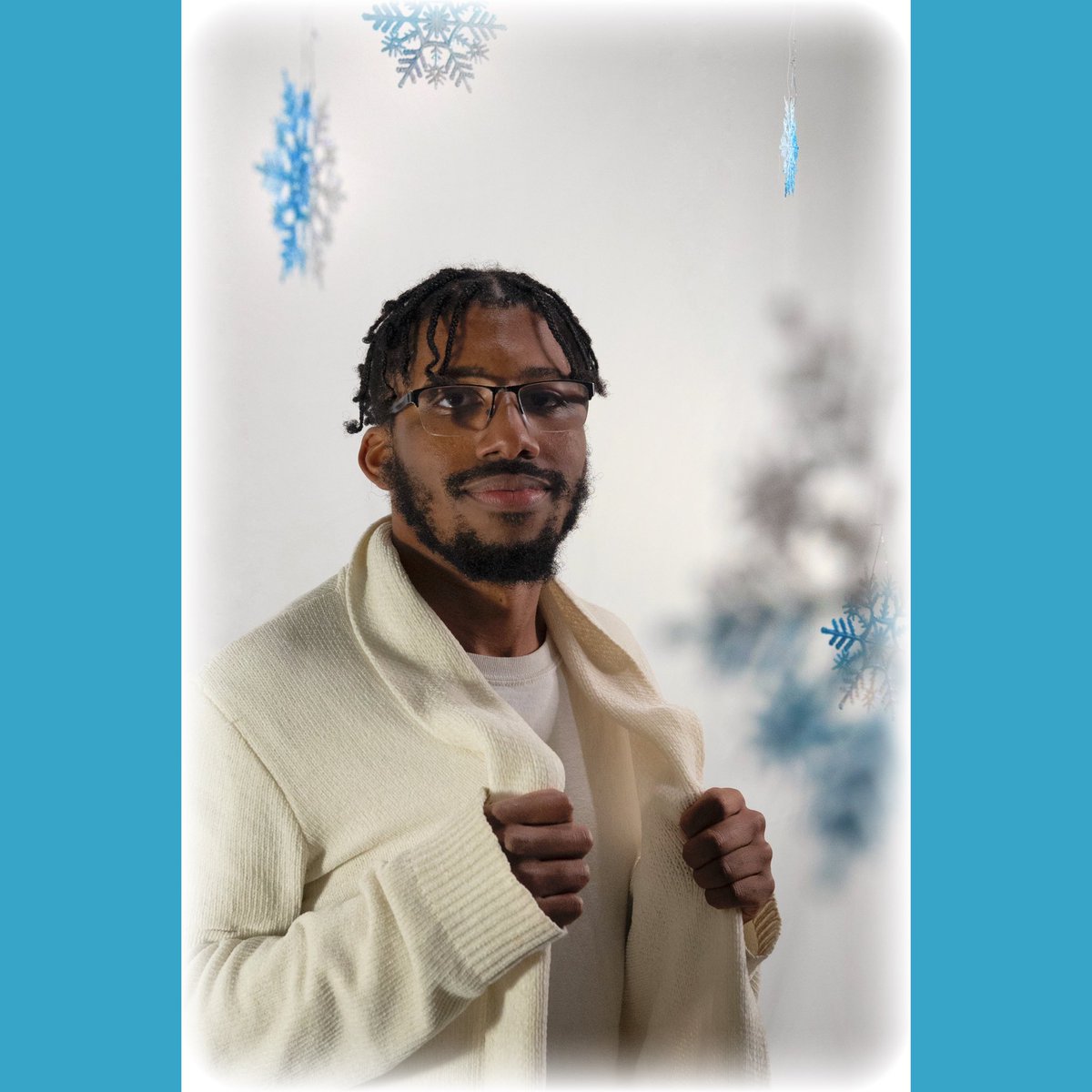 LoveForAllbnd's tweet photo. Member: Chi | Drummer 
❄️
‘Snowflake’ out December 13th
❄️
#LoveForAll #Love #Band #Song #Original #New #Music #Artist #Group #Guitar #Vocals #Sing #Singing #Drums #Bass #Share #Snowflake #Promotwt #Trending https://t.co/TaV2YqK1VL