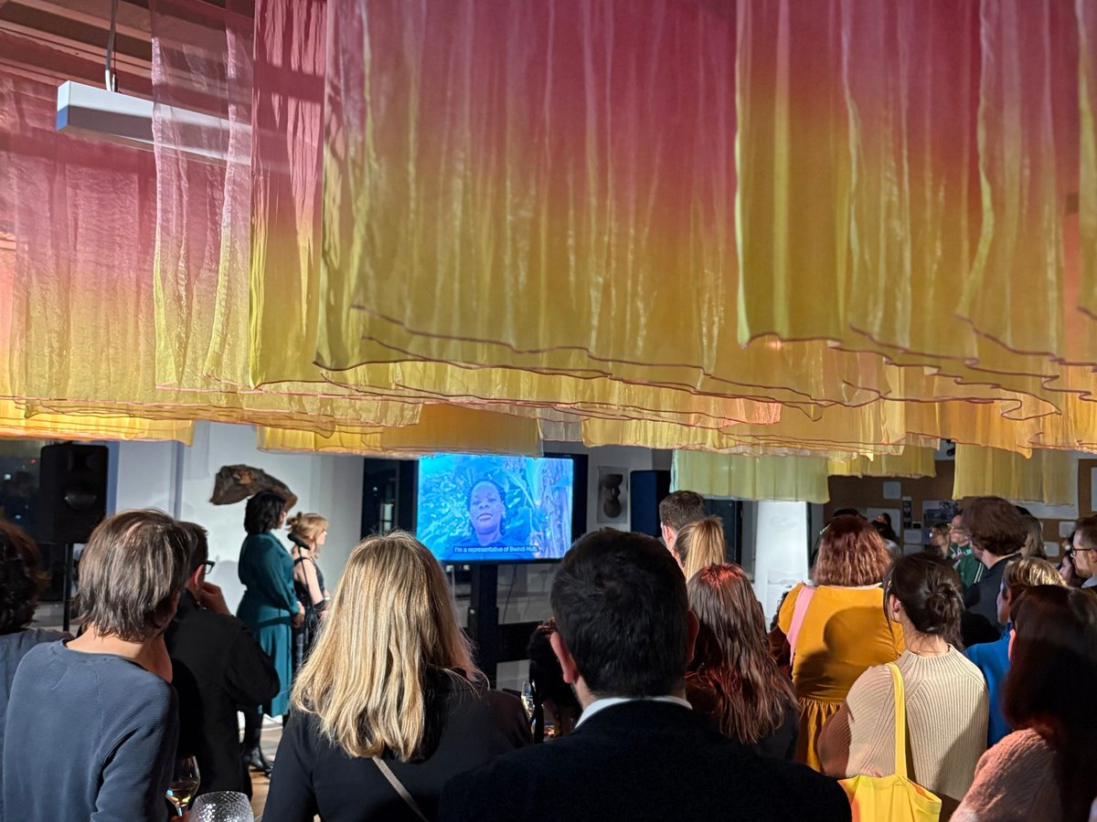 Land Body Ecologies (@lbecologies) on Twitter photo Highlights from our closing residency celebration in the London Hub <a href="/ExploreWellcome/">Wellcome Collection</a> after three incredible years exploring #solastalgia. Thank you to everyone who joined us in this special celebration!
Read our blog for highlights: bit.ly/3CYxg6R
#StoriesofSolastalgia Highlights from our closing residency celebration in the London Hub <a href="/ExploreWellcome/">Wellcome Collection</a> after three incredible years exploring #solastalgia. Thank you to everyone who joined us in this special celebration!
Read our blog for highlights: bit.ly/3CYxg6R
#StoriesofSolastalgia