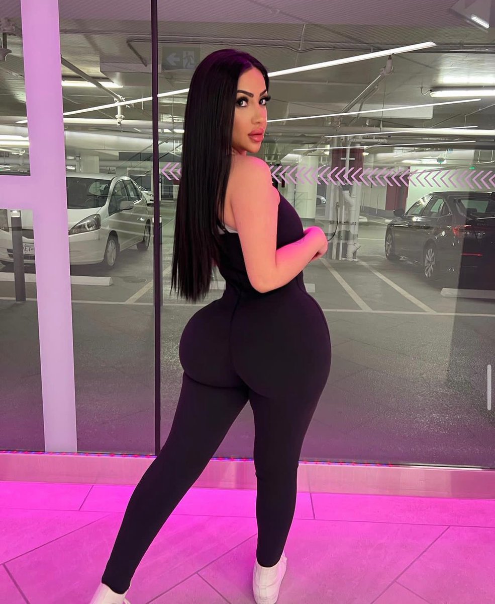 DavidSandraFlo2's tweet photo. I can’t wait to celebrate my birthday 🥳 🎉🎂 December 9 is the day 🥰 https://t.co/V7Oo7AiJWs