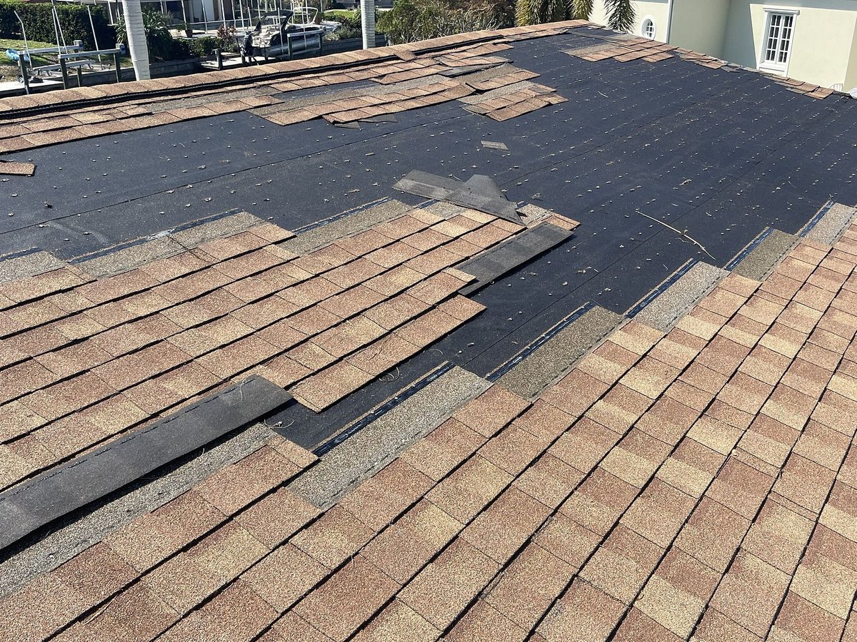 StormForceofJax's tweet photo. Still facing hurricane damage in SWFL? 🌀 Don't wait—secure your home now! 🌧️ StormForce Roofing offers inspections &amp; reliable roof replacements. 🏠💪 Call our Port Charlotte office: 941-541-1055. #StormForceRoofing #HurricaneDamage #RoofReplacement #SWFL https://t.co/NsxSSeuIlw