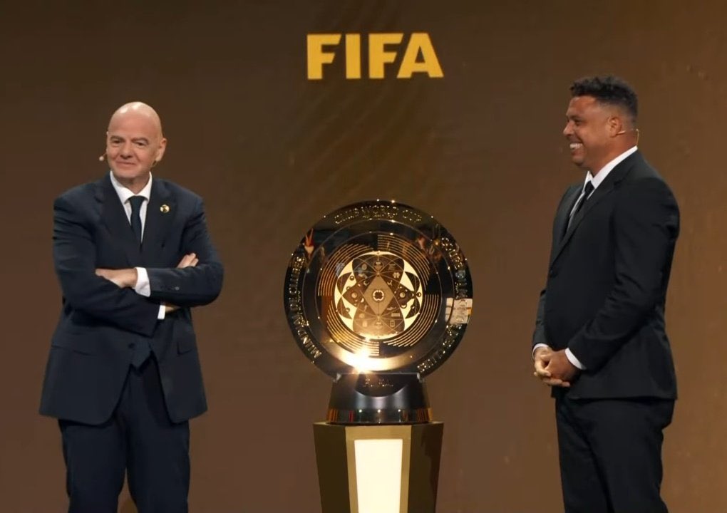 XviralcontenTt's tweet photo. 🚨 Breaking.
FIFA Unvailes Stunning New Trophy for Expanded FIFA Club World Cup. 🏆✨
#FIFAClubWorld https://t.co/Cy5PZoraFr