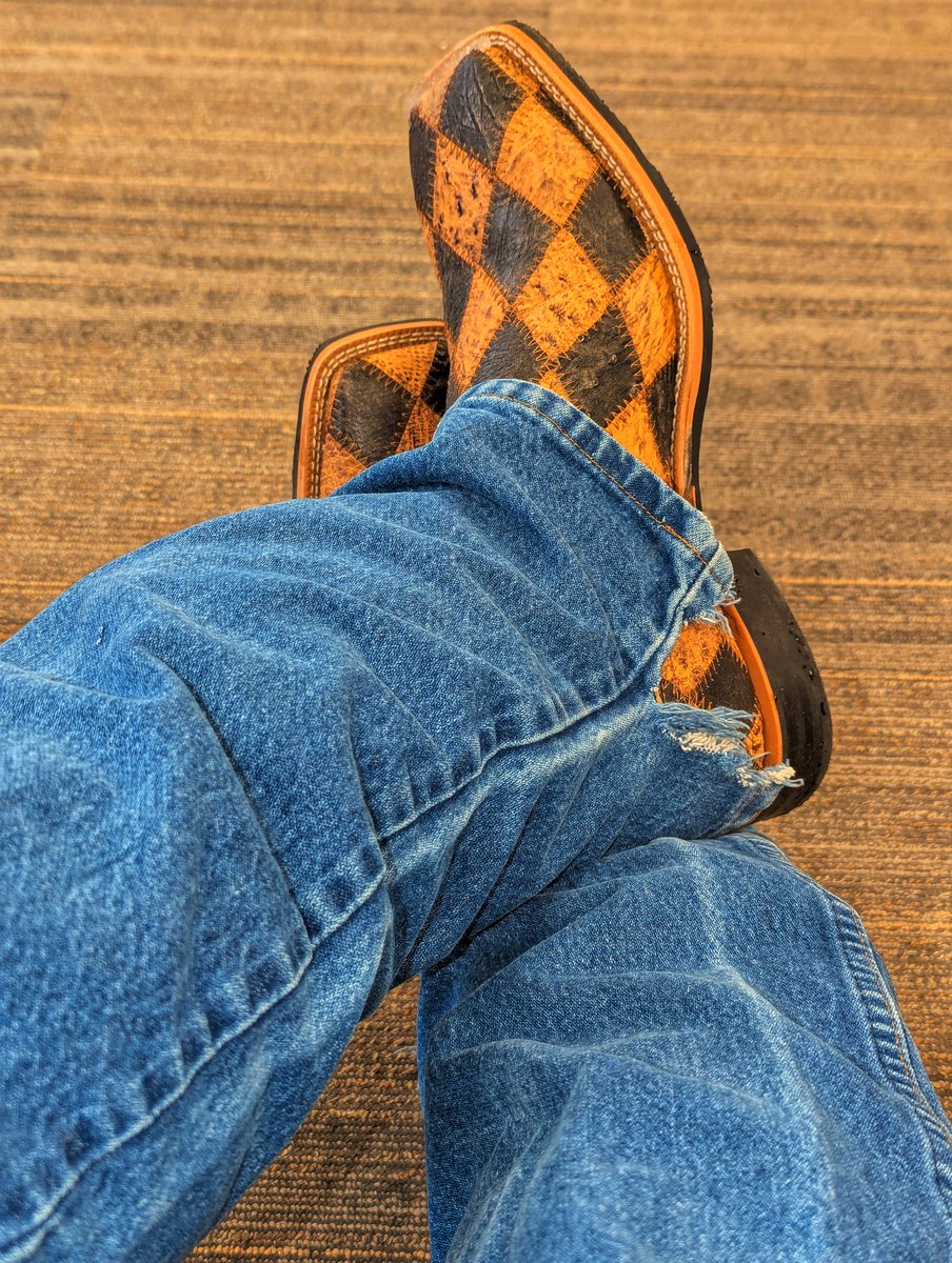 TOPbottomStud tweet media