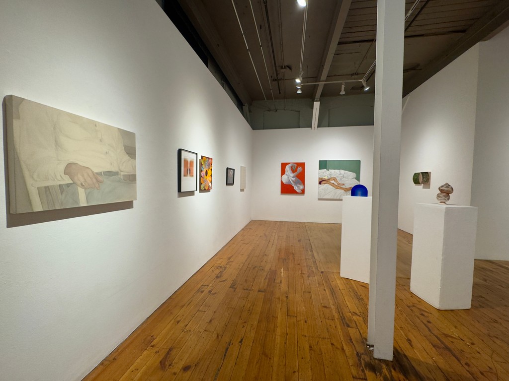 Red Head Gallery tweet media