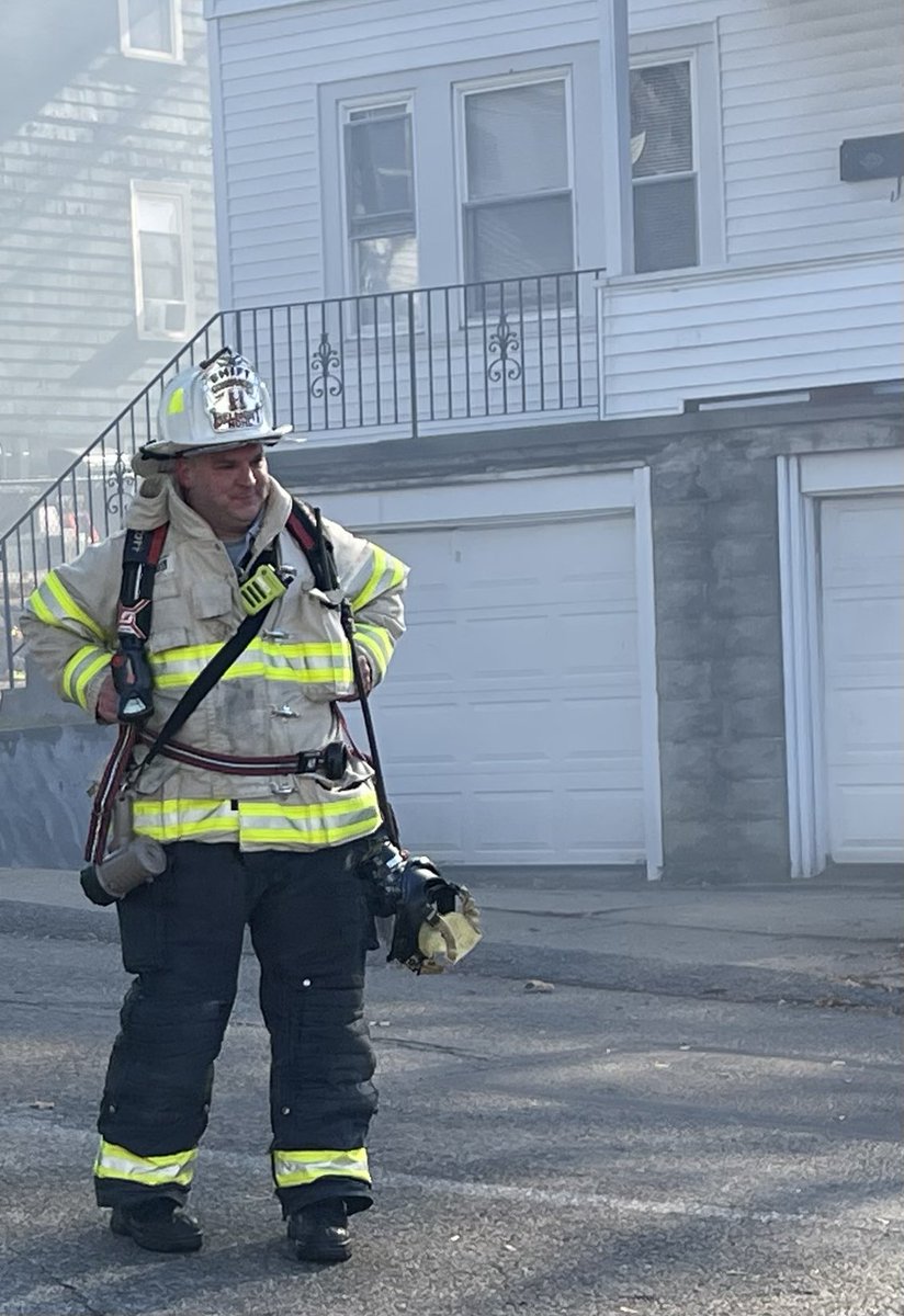 Metro Fire tweet media