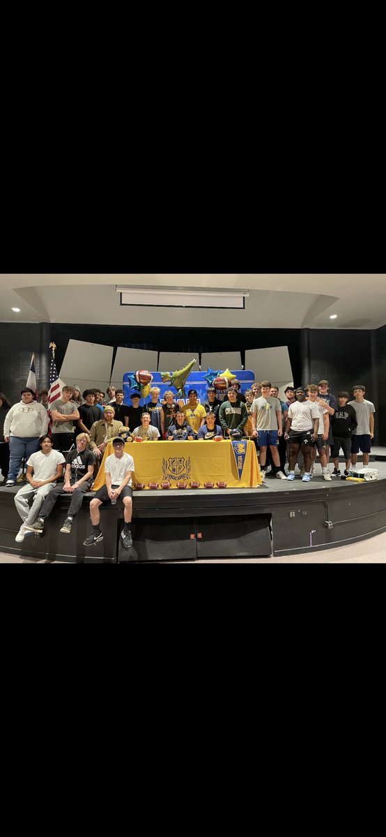 Bennett Wilkes (@wilkes_bennett) on Twitter photo Officially a bear✅ Thank you to all the schools who took the time to send letters and get to know me. Super excited for the challenges and opportunities that are ahead. The Lord has blessed me beyond measure and I believe he has a lot more in store. <a href="/CoachRigell/">Mike J.Rigell</a> <a href="/CoachATrain99/">Aaron Fernandez</a> Officially a bear✅ Thank you to all the schools who took the time to send letters and get to know me. Super excited for the challenges and opportunities that are ahead. The Lord has blessed me beyond measure and I believe he has a lot more in store. <a href="/CoachRigell/">Mike J.Rigell</a> <a href="/CoachATrain99/">Aaron Fernandez</a>