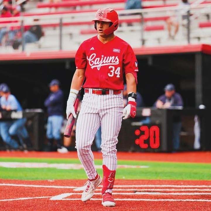 D1Baseball (@d1baseball) on Twitter photo After hitting .318/.398/.579 in 124 plate appearances last year, <a href="/yuhasz_luke/">Luke Yuhasz</a> looks like a <a href="/RaginCajunsBSB/">Louisiana Ragin’ Cajuns® Baseball</a> player ready to take a huge step forward.
The 6-foot-4, 205-pound outfielder hit close to .400 during fall workouts and continues to show improved pop at the plate. After hitting .318/.398/.579 in 124 plate appearances last year, <a href="/yuhasz_luke/">Luke Yuhasz</a> looks like a <a href="/RaginCajunsBSB/">Louisiana Ragin’ Cajuns® Baseball</a> player ready to take a huge step forward.
The 6-foot-4, 205-pound outfielder hit close to .400 during fall workouts and continues to show improved pop at the plate.