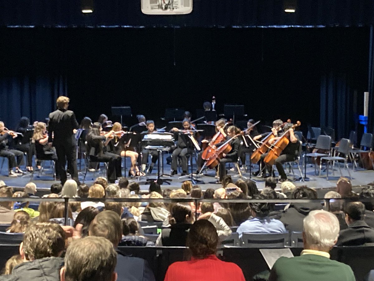⁦<a href="/CulbrethCougars/">Culbreth Middle School</a>⁩ the auditorium was filled with orchestra brilliance! The students have worked hard and their talent was on full display tonight!
Well done Mr. Bradford and CMS Orchestra!!
#cougarprideunified
