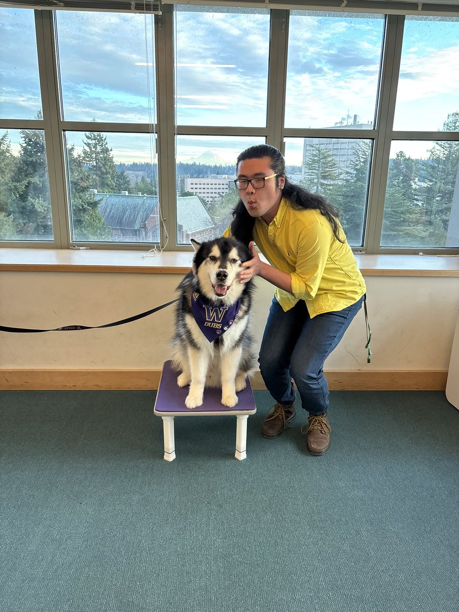 The best boy #godawgs (hiding my UO lanyard🤫）