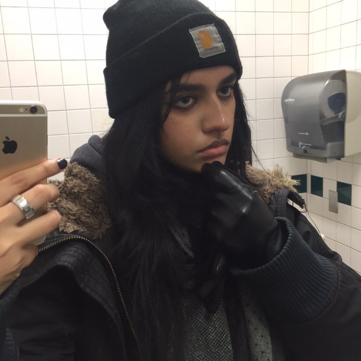 slayeonie's tweet image. Lesbian winter apparel