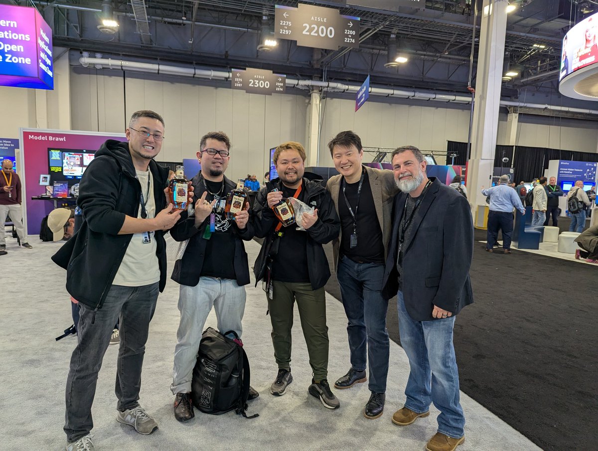 Todd Sharp (@recursivecodes) on Twitter photo So good to see our #jawsug friends at #reinvent24! <a href="/hide04241990/">Hidetoshi Matsui</a> <a href="/Typhon666_death/">Typhon(テポ)/ShunYoshie✡0610ssmjp</a> <a href="/kinunori/">山口正徳 AWS Hero(Masanori Yamaguchi)</a> <a href="/HaoChen101/">HC</a> So good to see our #jawsug friends at #reinvent24! <a href="/hide04241990/">Hidetoshi Matsui</a> <a href="/Typhon666_death/">Typhon(テポ)/ShunYoshie✡0610ssmjp</a> <a href="/kinunori/">山口正徳 AWS Hero(Masanori Yamaguchi)</a> <a href="/HaoChen101/">HC</a>