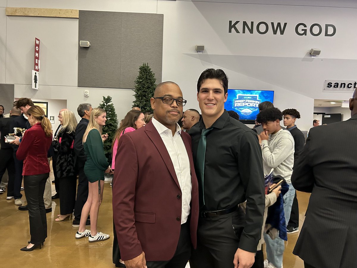 RStadtherr's tweet image. Thank you @KUSIPPR for a great night and a great show!

I am honored to be one of the few athletes nominated for Two-Way Player of the Year and am thankful for the PPR All-51 team selection!

@CoachGardinera @_srfootball
@Daygofootball @SDPrepInsider @KUSIPPR @sdfootball