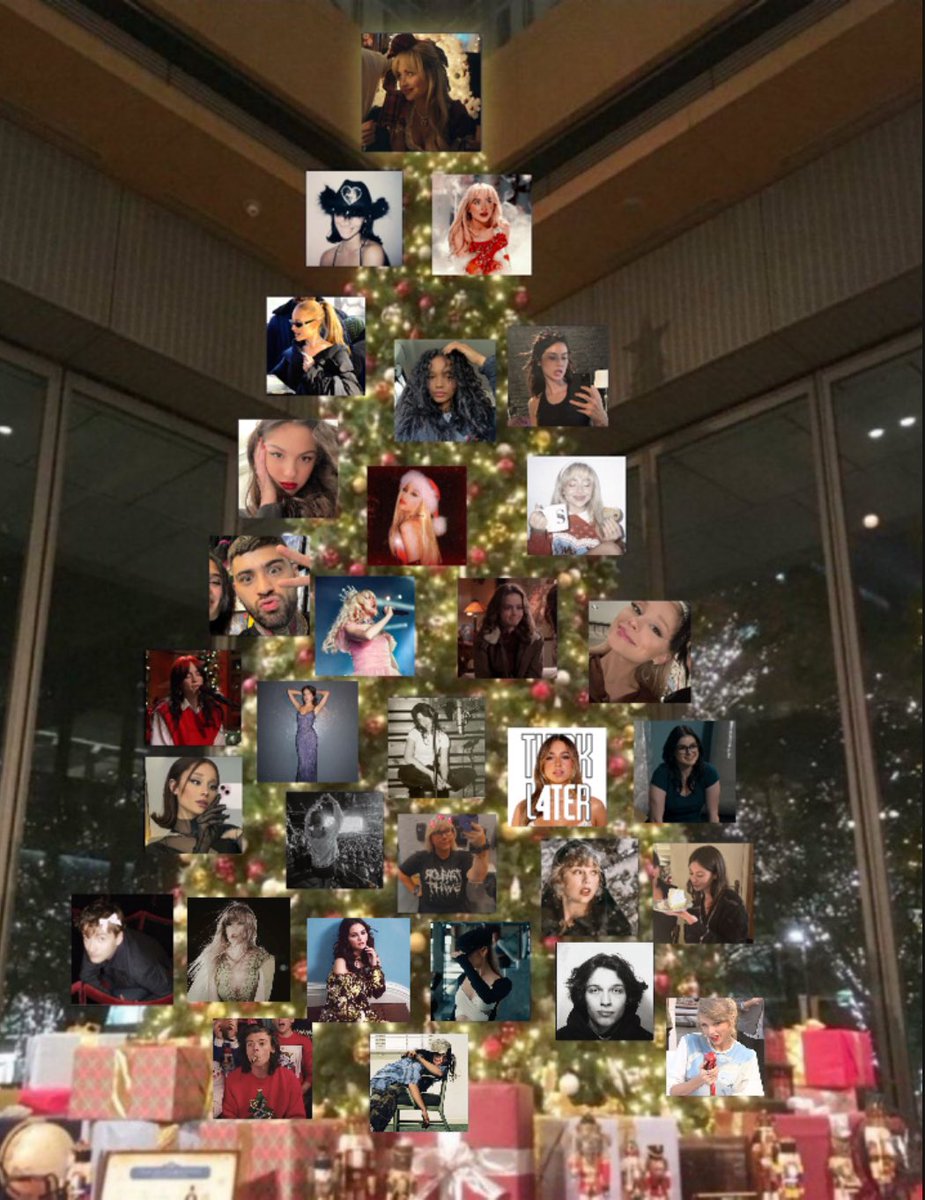 finished oomf christmas tree !!!