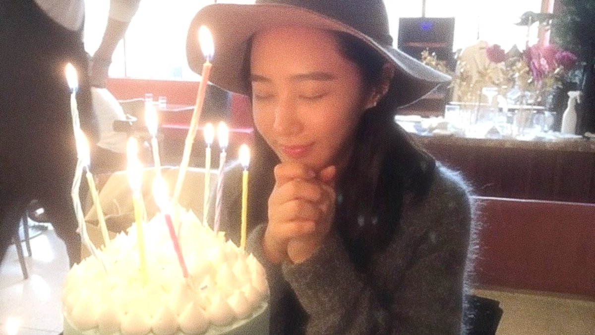 dailyulk's tweet photo. 🎂 https://t.co/cQapgqA9XR
