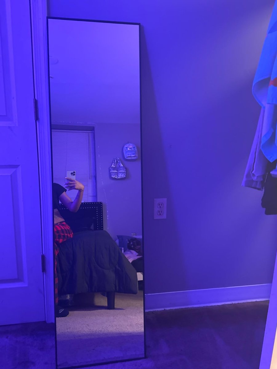 Lanegramermaid's tweet photo. full length mirror on amazon $40 https://t.co/fH4k3QbuHB https://t.co/iJfiESd8HW
