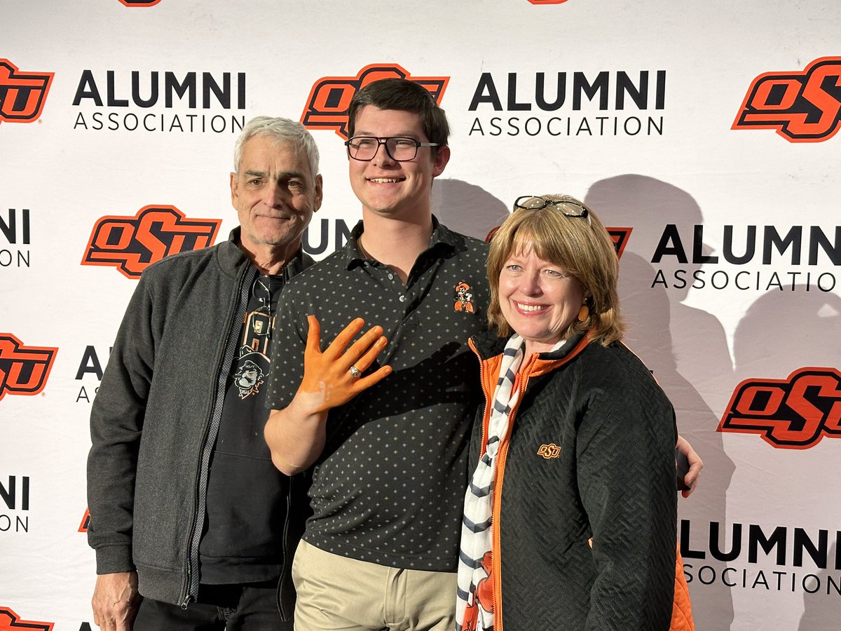 OKStateAlumni's tweet photo. Congratulations to all of this semester’s #okstatering recipients! 👏
You’re now connected for life to @okstate through this symbol of Cowboy pride! 🤠
#okstate #GoPokes https://t.co/8fsUFe0eNO
