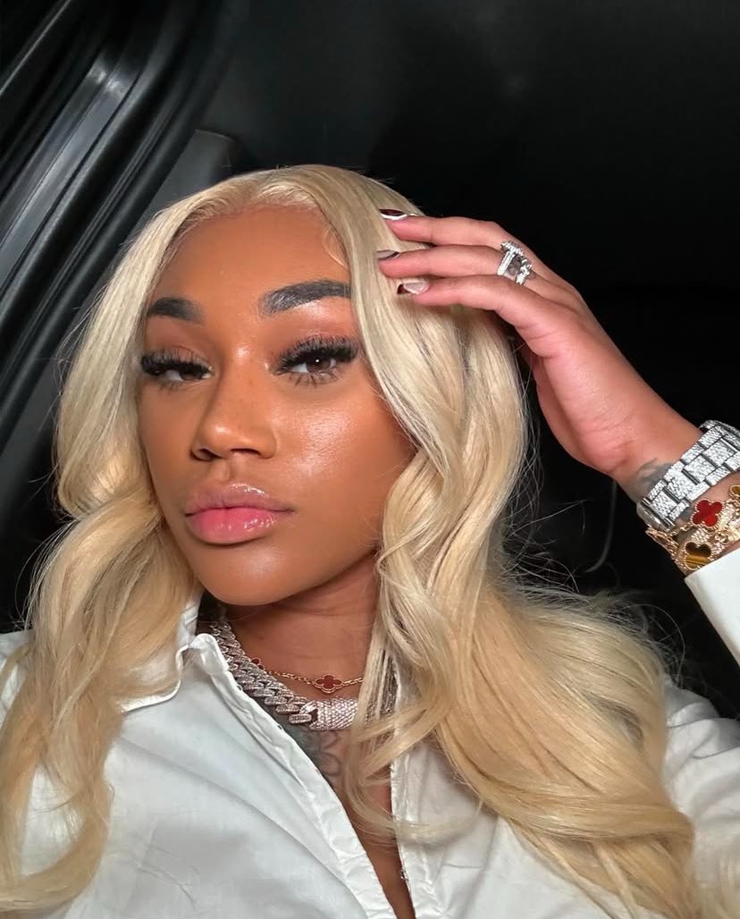 Janiameshellcurls tweet media