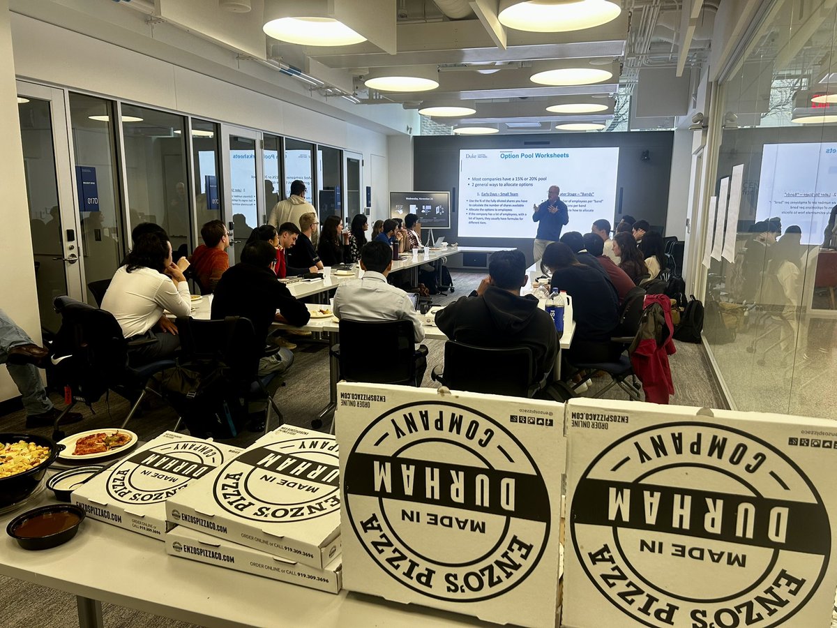 DukeCapPartners's tweet photo. Great week at @DukeCapPartners From hosting a featured resource table at Invented at Duke to our associate meeting, we loved connecting, learning, and collaborating. Amazing interactions, great food, and stronger bonds all around!
#DukeCapitalPartners #InventedAtDuke #Innovation https://t.co/SvpalapJWd