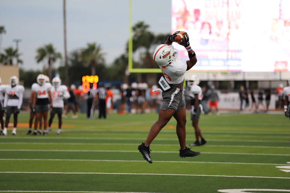 #AGTG Blessed To Receive A D1 Offer from <a href="/UTRGVFootball/">UTRGV Football</a> <a href="/CoachBGamble/">Brian Gamble</a>