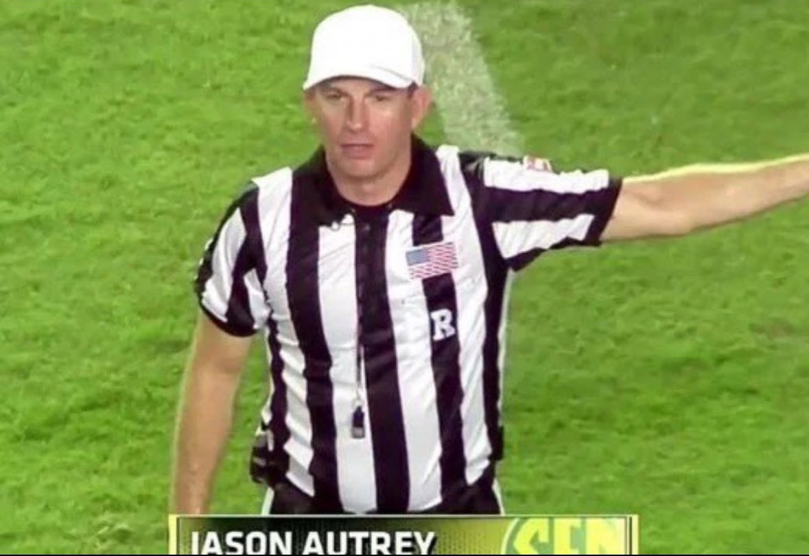 burritolov3r69's tweet photo. Is this not the ref that SHAFTED South Carolina in the LSU game? https://t.co/PqYKoT1E5F
