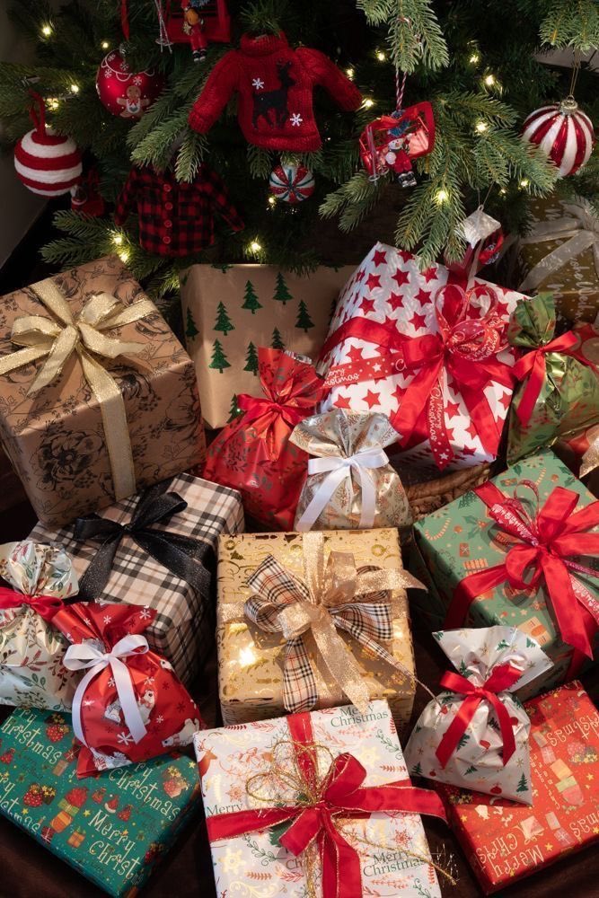 tdtterapia's tweet photo. au giamila - all i want for christmas is u 🎄 

donde cami y gian son amigos desde siempre y ambos llegan a navidad sin pareja. 

cami harta de que cada año le pregunten por una pareja le pide el favor a gian de hacerse pasar por su novio en la cena de navidad familiar. https://t.co/PONdFj0Bf4