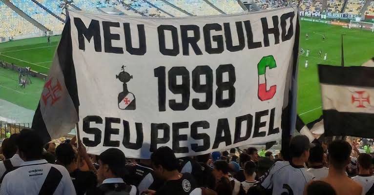 EuSouVascaino_'s tweet image. E não é que a torcida do fogão talvez possa fazer a mesma faixa pros série C?