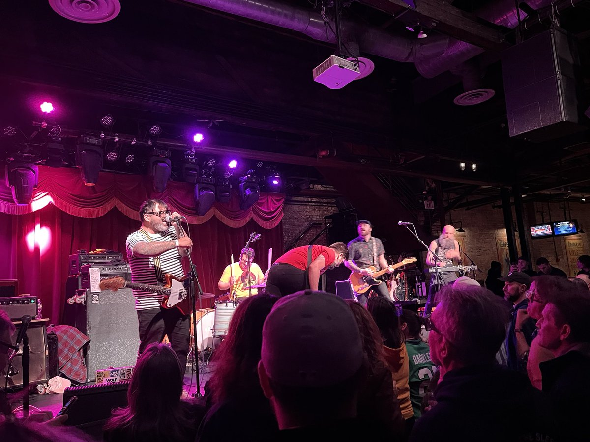 Great start to Night 2 of #MassiveNights9 <a href="/RebuilderBoston/">Rebuilder</a>  <a href="/theholdsteady/">The Hold Steady</a> <a href="/brooklynbowl/">Brooklyn Bowl</a>