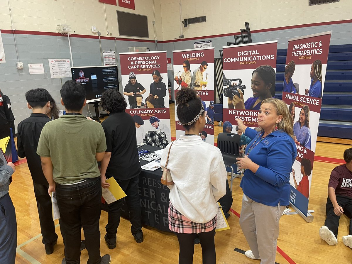 SLMS Counseling (@counselingslms) on Twitter photo I CANNOT forget the awesome <a href="/CTEReeseCenter/">James Reese Career and Technical Center</a> <a href="/FBISD_CTE/">Fort Bend ISD CTE</a>! Thank you!!!!! I CANNOT forget the awesome <a href="/CTEReeseCenter/">James Reese Career and Technical Center</a> <a href="/FBISD_CTE/">Fort Bend ISD CTE</a>! Thank you!!!!!