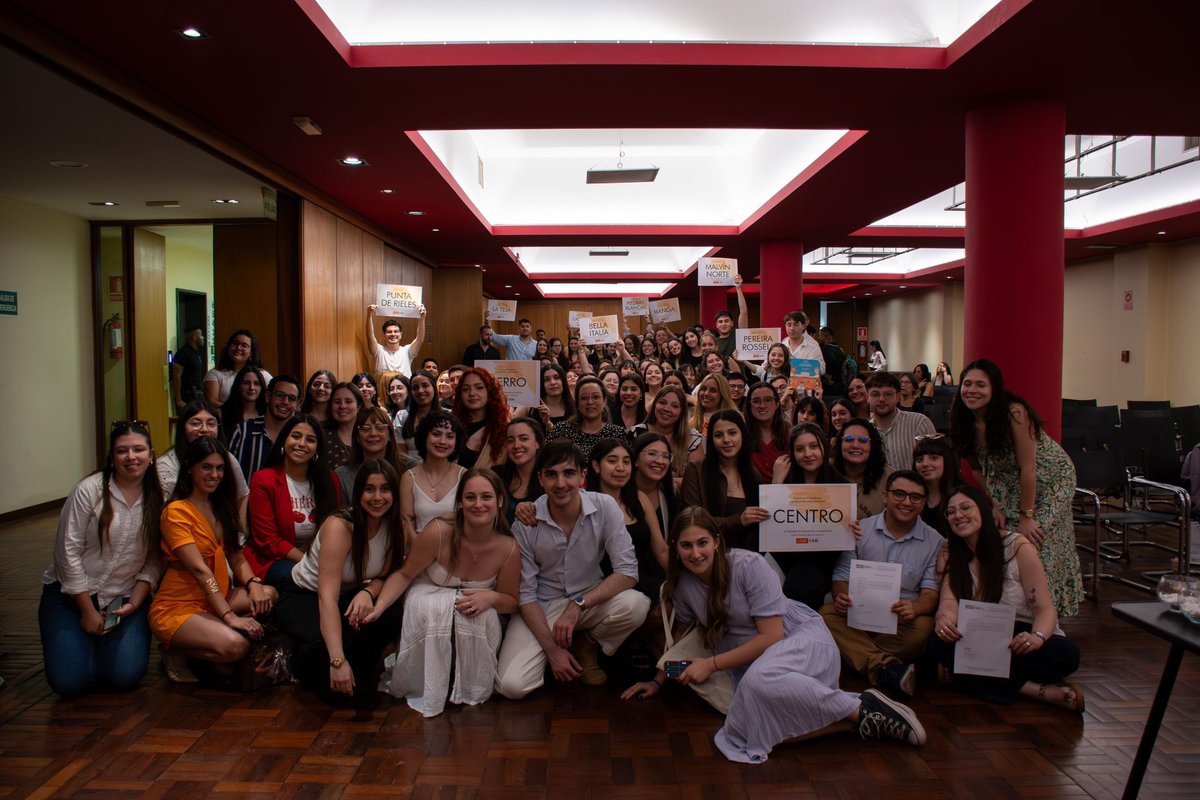 CedOficina's tweet photo. JORNADA DE BALANCE Y SÍNTESIS - Secretaría de Extensión Universitaria 🧡

Luego de un un año de mucho trabajo, en el día de hoy los y las compañeros/as que participan del Programa de Consultorios Jurídicos Barriales Gratuitos del CED cerramos el año. https://t.co/jupgo3YwsX